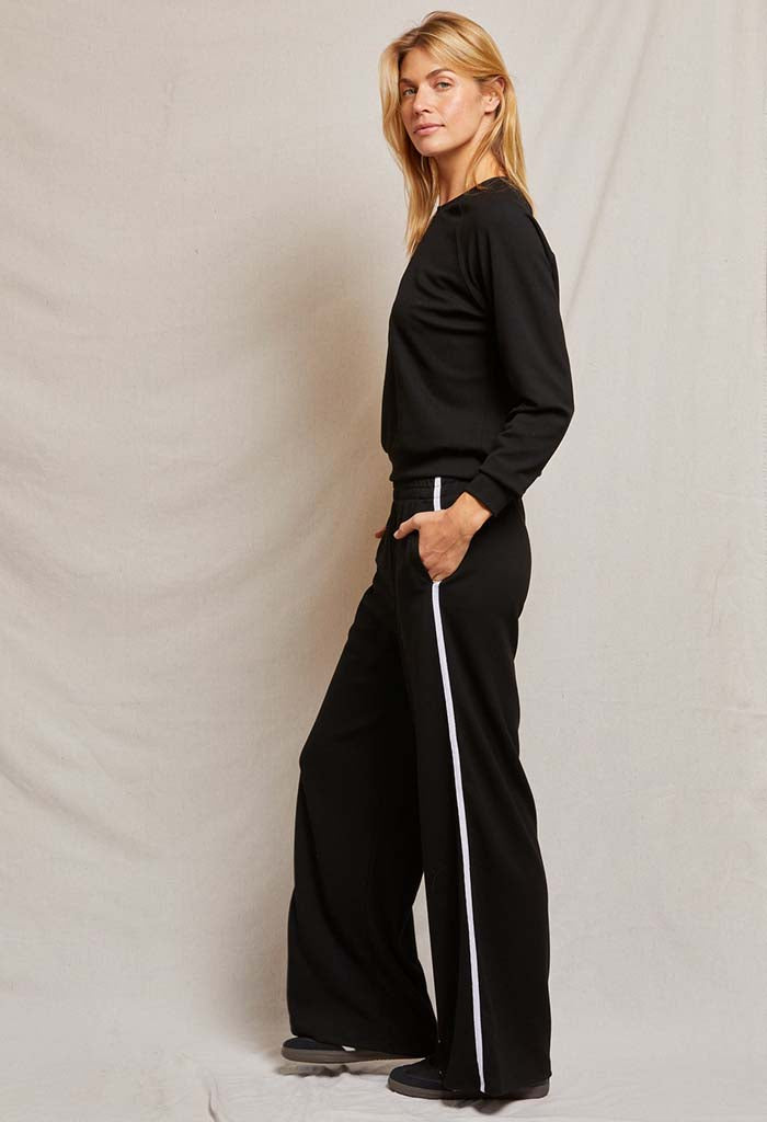 Nadla Travel Wide Leg Sweatpant - True Black