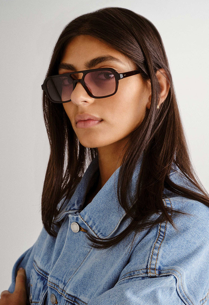 The Dusty Sunglasses - Wine