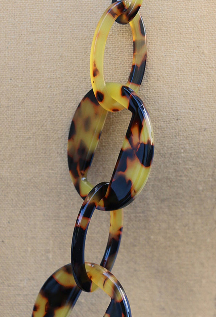 Tortoise Shell Style Chain & Link Necklace